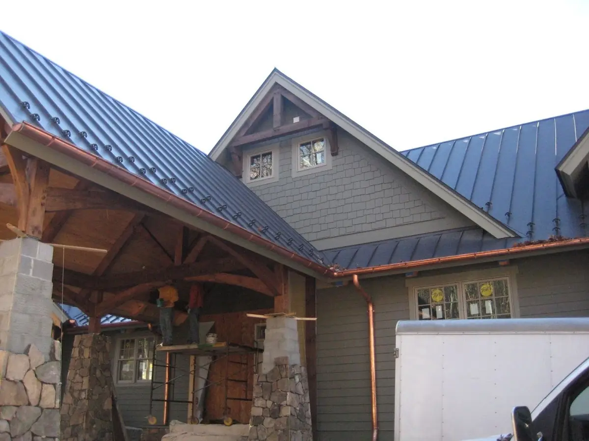Craftsman Roofing team delivering quality roofing work in Washington Valley